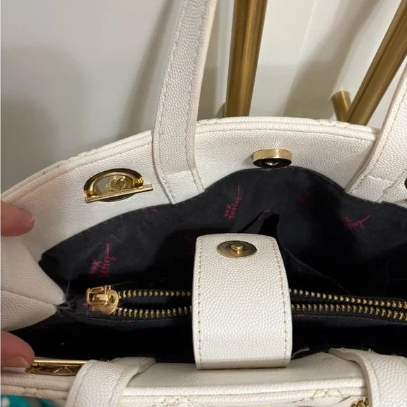 Betsey Johnson Quilted White Faux Leather Shoulder Satchel Tote - Picture 3 of 9